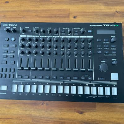 Roland TR-8S Rhythm Performer Drum Machine