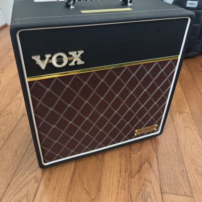 Acoustic Image Contra Series III upright bass amp | Reverb