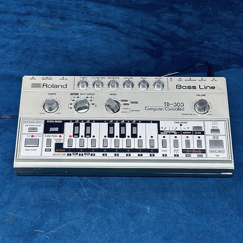 ROLAND TB-303 MIDI対応 ROLAND TB-303 MIDI対応 Roland TB-303