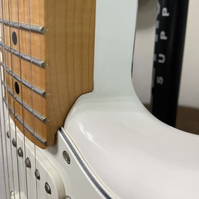 Fender Stratocaster HSS 2021 MIM Mexico Polar White Electric