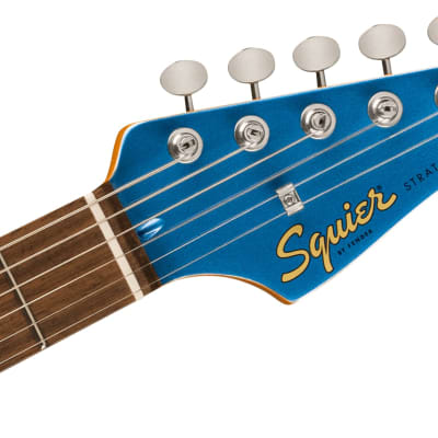Fender Limited Edition Classic Vibe™ '60s Stratocaster® HSS, Laurel Fingerboard, Parchment Pickguard, Matching Headstock, Lake Placid Blue image 5