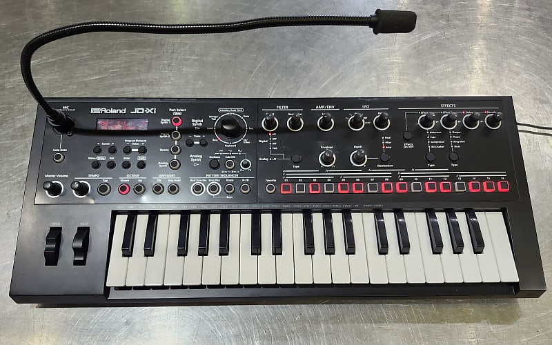 Roland JD-Xi 37-Key Analog/Digital Crossover Synthesizer | Reverb
