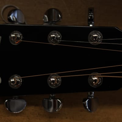 Eastman AC222CE-OV Ovangkol Grand Auditorium Cutaway Guitar W/Padded Gig Bag image 5
