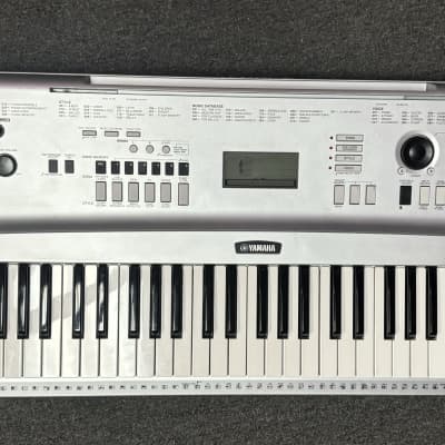 Yamaha DGX-230 Portable Grand Piano