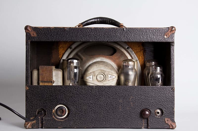 1934/35 Rickenbacker Amp 真空管 1934/35 Rickenbacker Amp 真空管