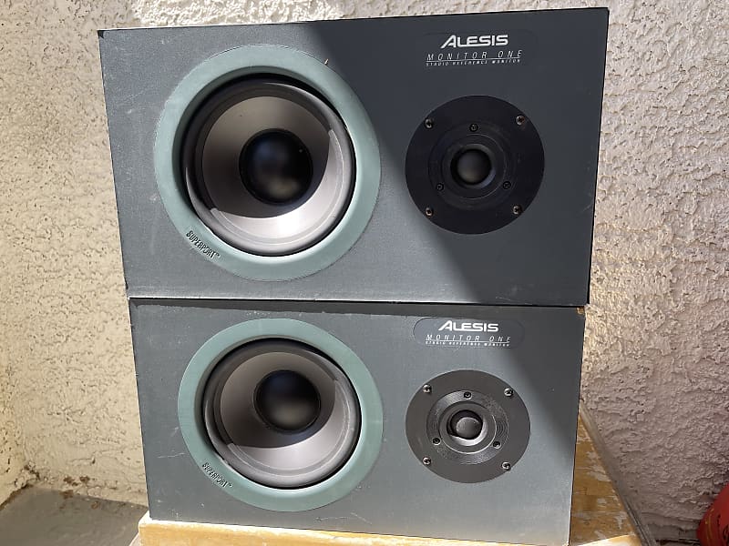 Alesis Monitor One. For Parts Or Repairs | Reverb