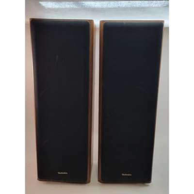 DCM Timeframe TF-500 Woodgrain Stereo Speakers, Pick Up outside of