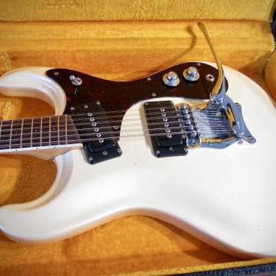 Mosrite Ventures 12 String Vintage 1966 Electric Guitar Mark XII Near Mint Pearl White with HSC image 4