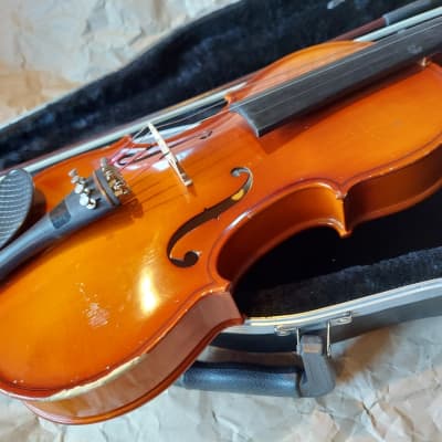 Volta size 4/4 violin, with case and bow image 9
