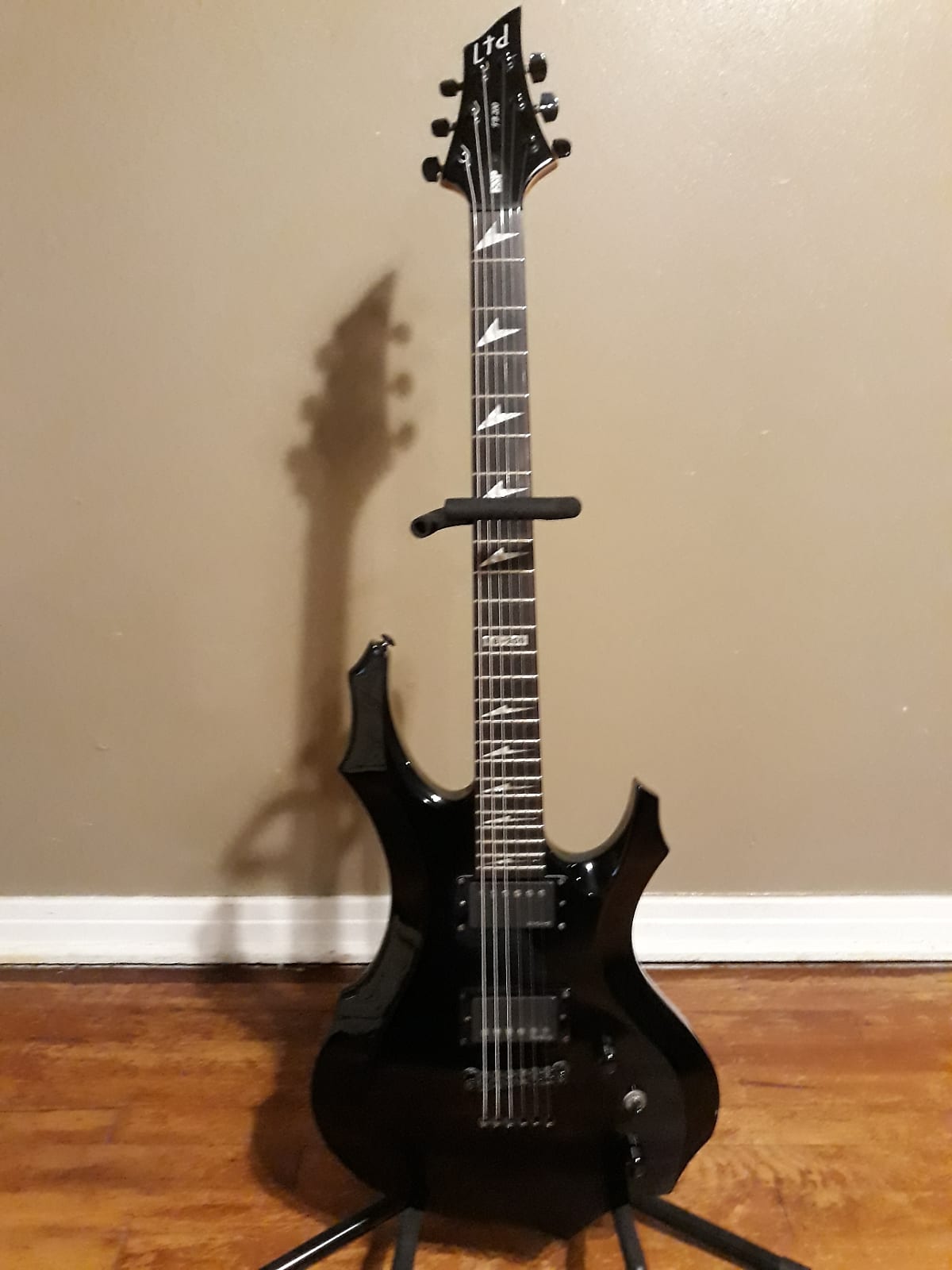 ESP LTD FB-200 Baritone | Reverb