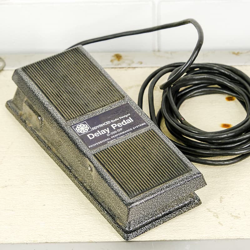 Advanced Audio Designs Digital Delay System Model D-250 with