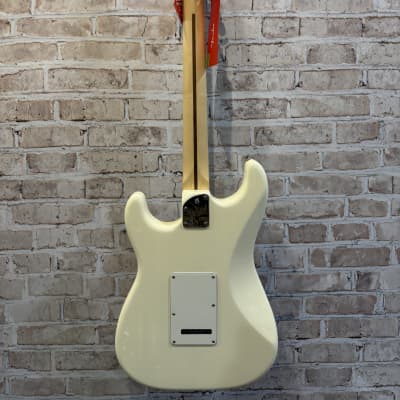 Fender Jeff Beck Artist Series Stratocaster with Hot Noiseless Pickups 2001 - Present - Olympic White image 5