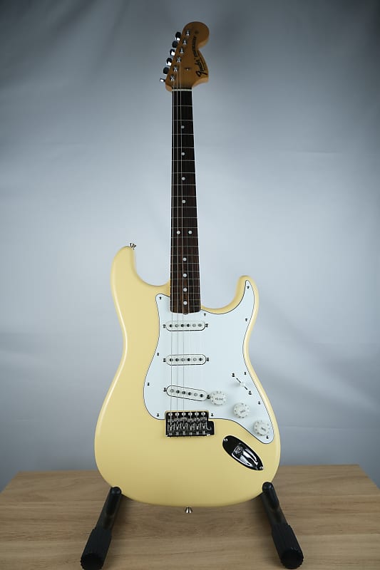 Fender Made in Japan Traditional Late 60s Stratocaster 3
