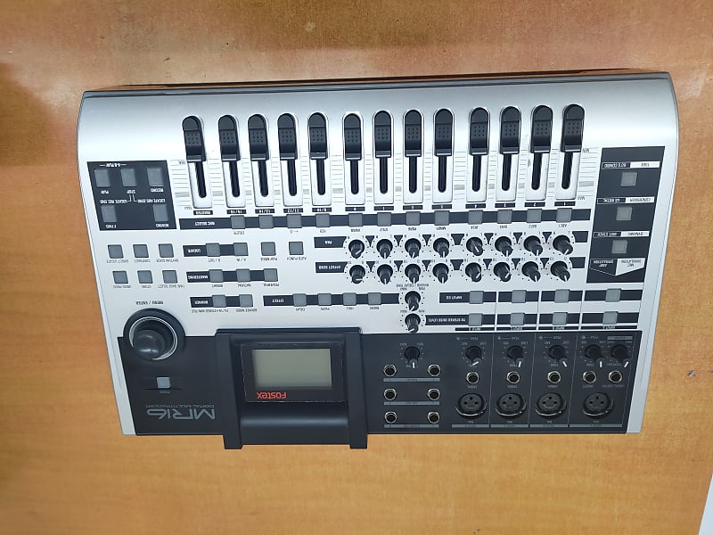 Fostex MR16 2007 - Gris  			