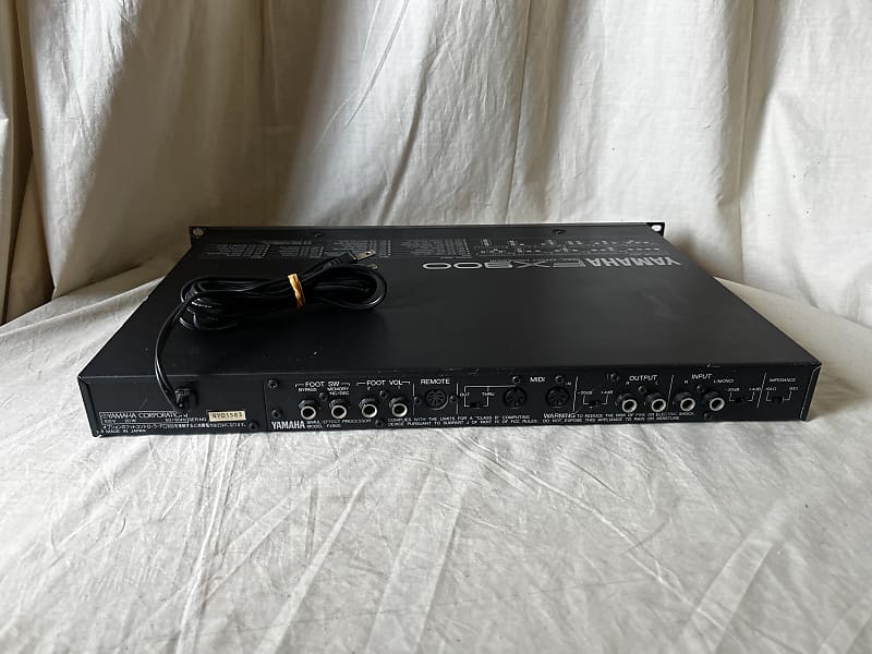 YAMAHA FX900 マルチエフェクトプロセッサー YAMAHA FX900 マルチエフェクトプロセッサー YAMAHA FX900