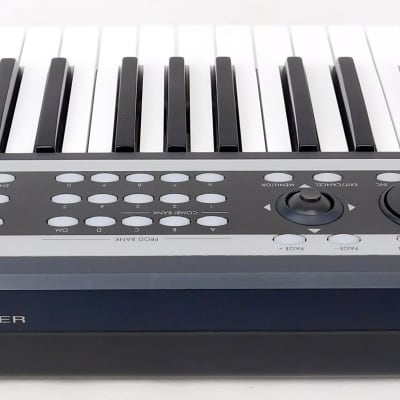 KORG X50 Synthesizer Keyboard + Top Zustand + 1.5Jahre