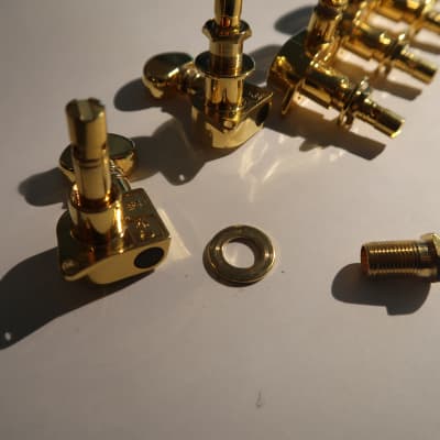 Grover Grover 6 In Line right Hand Mini Rotomatics 2020 gold tuners for sale