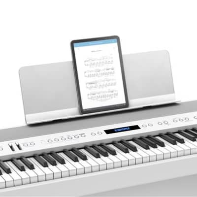 Roland FP90X Digital Stage Piano in White image 4