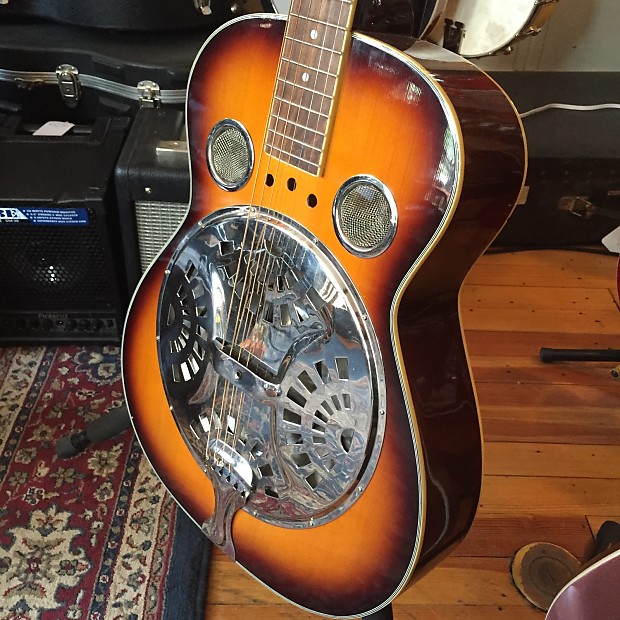Johnson delta blues resonator shop guitar