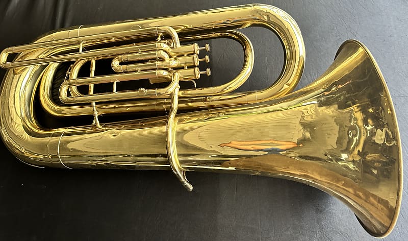 Yamaha YBB-201 4/4 Marching Tuba