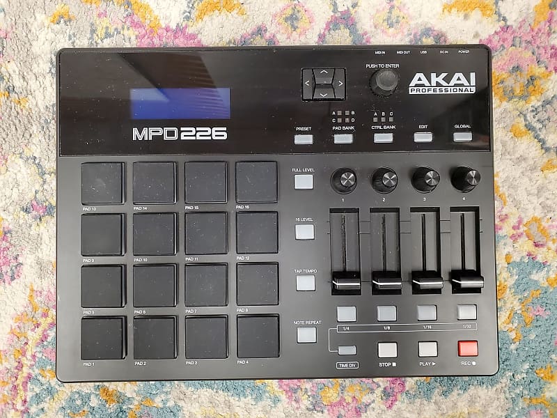 Akai MPD226 MIDI Controller (Cleveland, OH) | Reverb