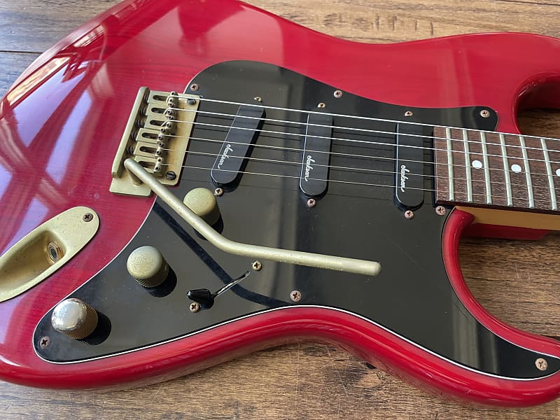 シャーベル Charvel by Jackson CST-070-SSS ストラト