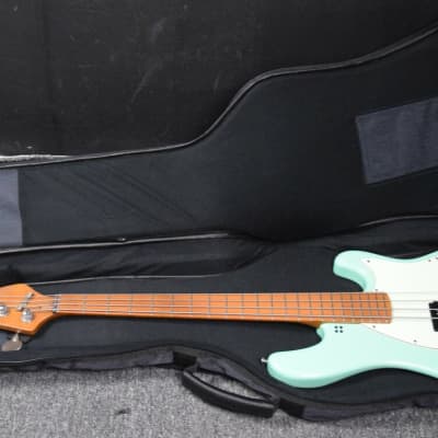 Sandberg Cal. Vs (Lionel) Short Scale Bass, Surf Green/Roasted Maple *On Order, ETA April 2024 image 7