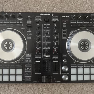 Pioneer DJ DDJ-SR2 コントローラー ジャンク品 Pioneer DDJ-SR2 DJ Controller Black rekordbox SERATO Studio