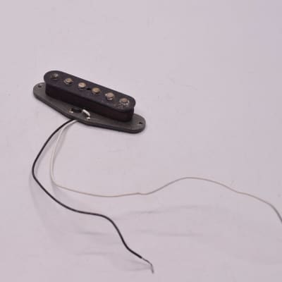 1978-1979 Vinage Fender Stratocaster Pickup Gray Bottom Flat-Pole 100% Original 1970's with Springs and Screws 5.75K image 2