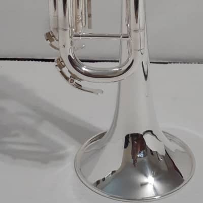 Getzen Eterna Severinsen Model Silver Bb Trumpet, Bach3C,  and  case 1964-1967 Silver Plate image 2