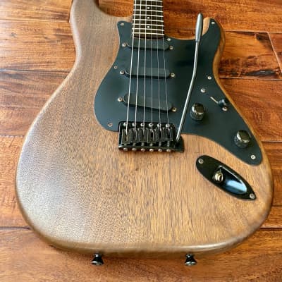 [SALE] Moon (by PGM / ESP “roots”) 1991 Custom Shop Stratocaster ST - 1P Walnut Body EMG SA pickups image 2