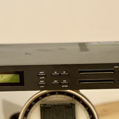 Roland U-110 PCM Sound Module 1988 - 1990 - Black