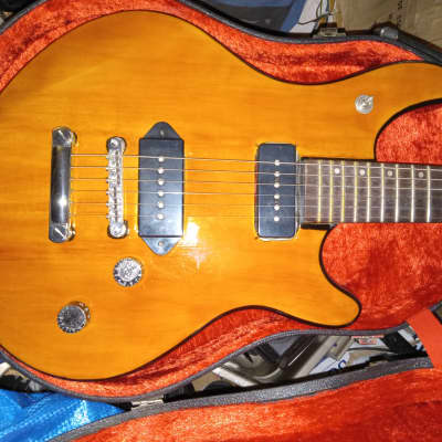 Washburn Maverick Series BT-2 w Hardshell Case Electric Guitar Black for sale