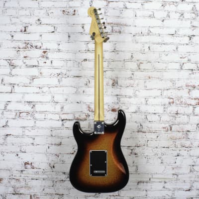 Fender - Limited Edition Player II - Stratocaster® Electric Guitar - Rosewood Fingerboard - Sparkle 3-Color Sunburst image 9