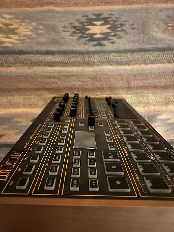 Behringer LM Drum Hybrid 8/12-Bit Sampling Drum Machine 2025 | Reverb