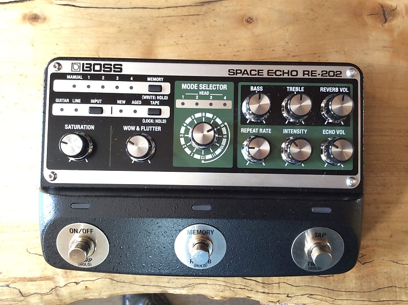 Boss RE-202 Space Echo