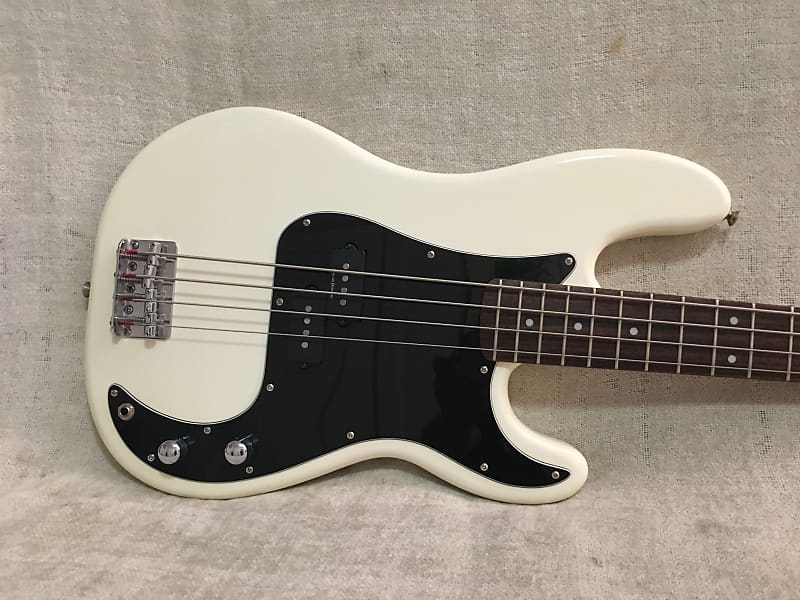 Squier by Fender Vintage Modifiedコンポーネント Squier by Fender Vintage Modifiedコンポーネント
