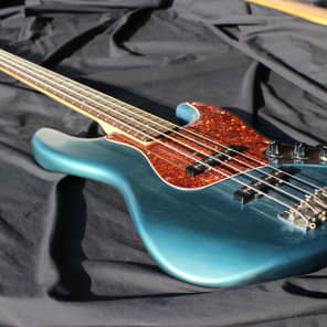 Squier Fender P Ocean Turquoise Metallic Nitro checking E Series Made in Japan image 9
