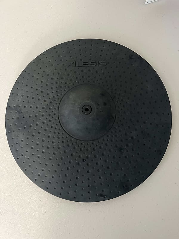 Alesis Alesis 16" Triple-Zone Cymbal Pad for Strike and Strike Pro Electronic Drum Kit 2020 Black image 1