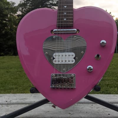 Daisy Rock HeartBreaker / Heart - Artist Series 2000's Pink Sparkle Heart image 12