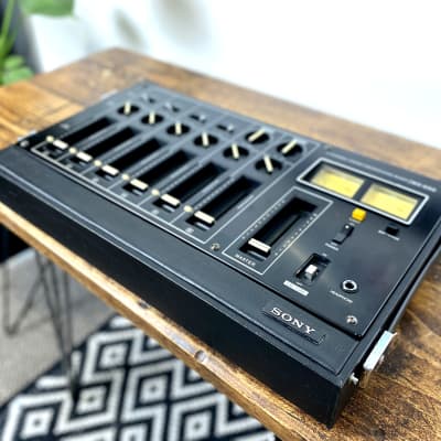 Sony MX-650 Six Channel Stereo Microphone/Phono Analog