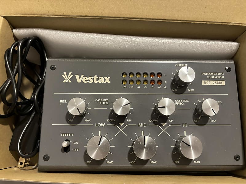 最低価格の VESTAX パラメトリックアイソレーター DCR-2500F DJ機材 