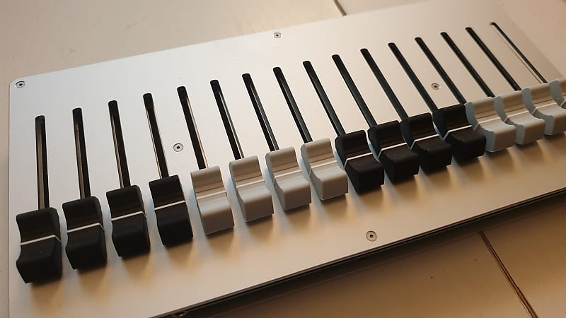 Michigan Synth Works 16n Faderbank - MIDI/CV/i2c Controller Michigan Synth Works 16n Faderbank - MIDI/CV/i2c Controller