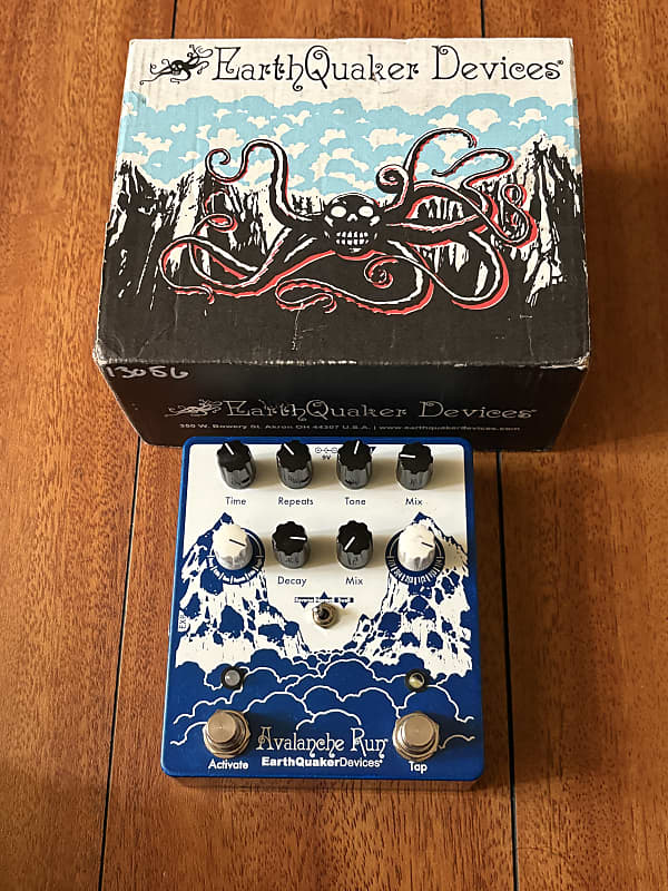 EarthQuaker Devices Avalanche Run Stereo Reverb & Delay with Tap Tempo V2