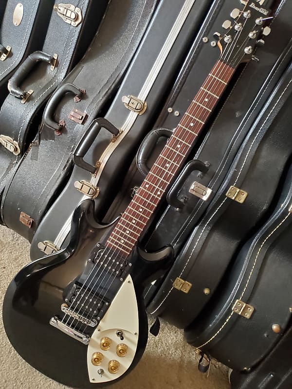 Ibanez GiO Gax 70 w/ a Rickenbacker pickguard & phase switch | Reverb