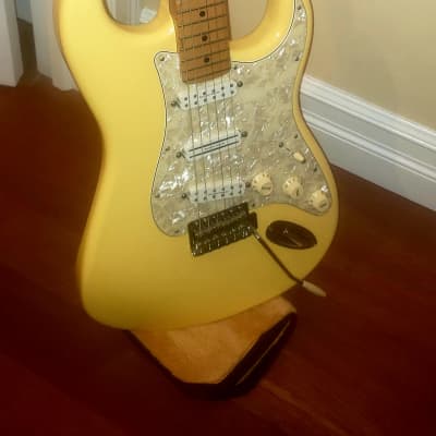 Fender ROADHOUSE Deluxe Stratocaster 2014 - MASSIVE UPGRADES image 5