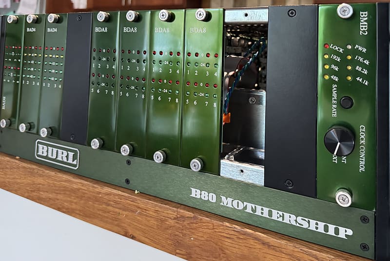 Burl B80 Madi 8 in 24 out 2010s - Green image 1