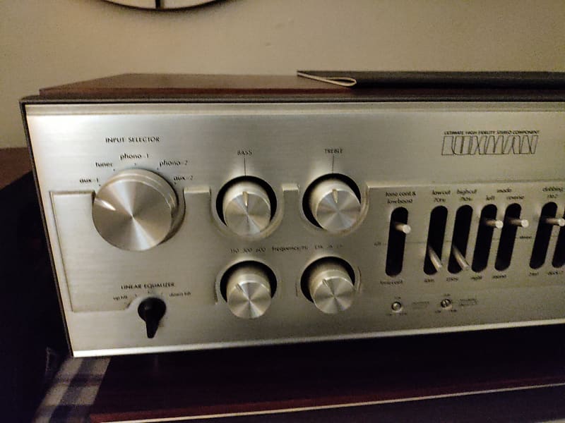 Luxman C 1010 Control Center.