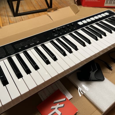 IK Multimedia iRig Keys I/O 49