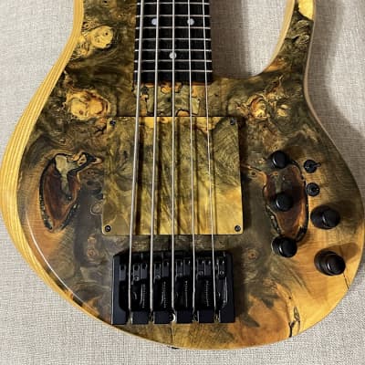 Prat M-BSV 5 string  bass 2016 Buckeye Burl top - Nordstrand pickups - Noll electronics - Fodera strings image 3
